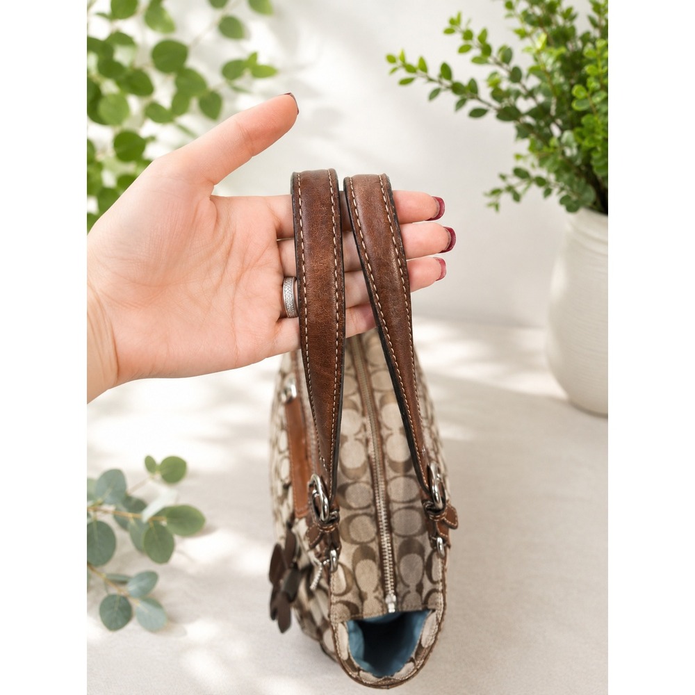 C211 Coach Gallery Tote - Picture 3 of 8